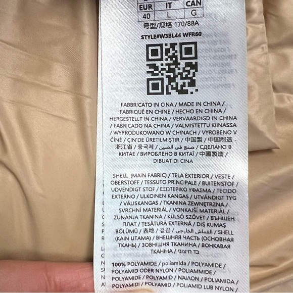 GUESS® Women’s Oversized Tan Pearls Puffer Jacket Size L - Picture 11 of 13